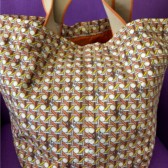 Tory Burch Small Tote - Picture 2 of 6